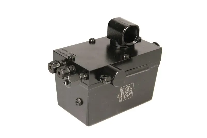 Pompa/siłownik odchylania kabiny kierowcy DT SPARE PARTS – 6.76006