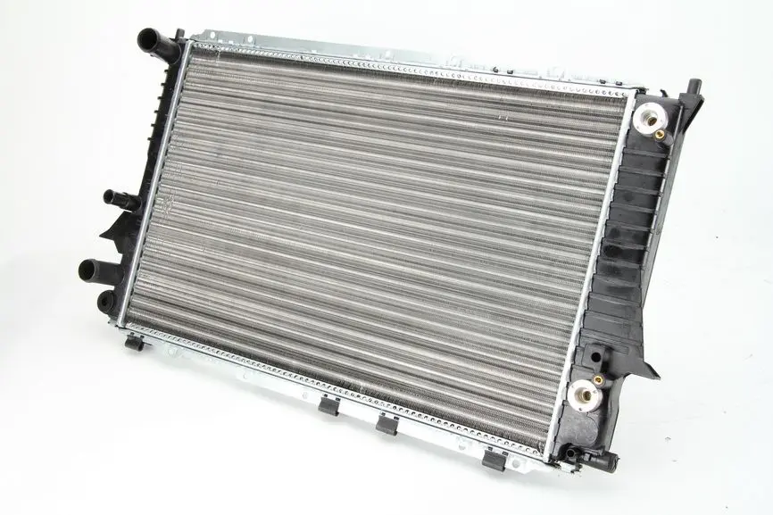 Chłodnica silnika (automatyczna) THERMOTEC – D7A016TT